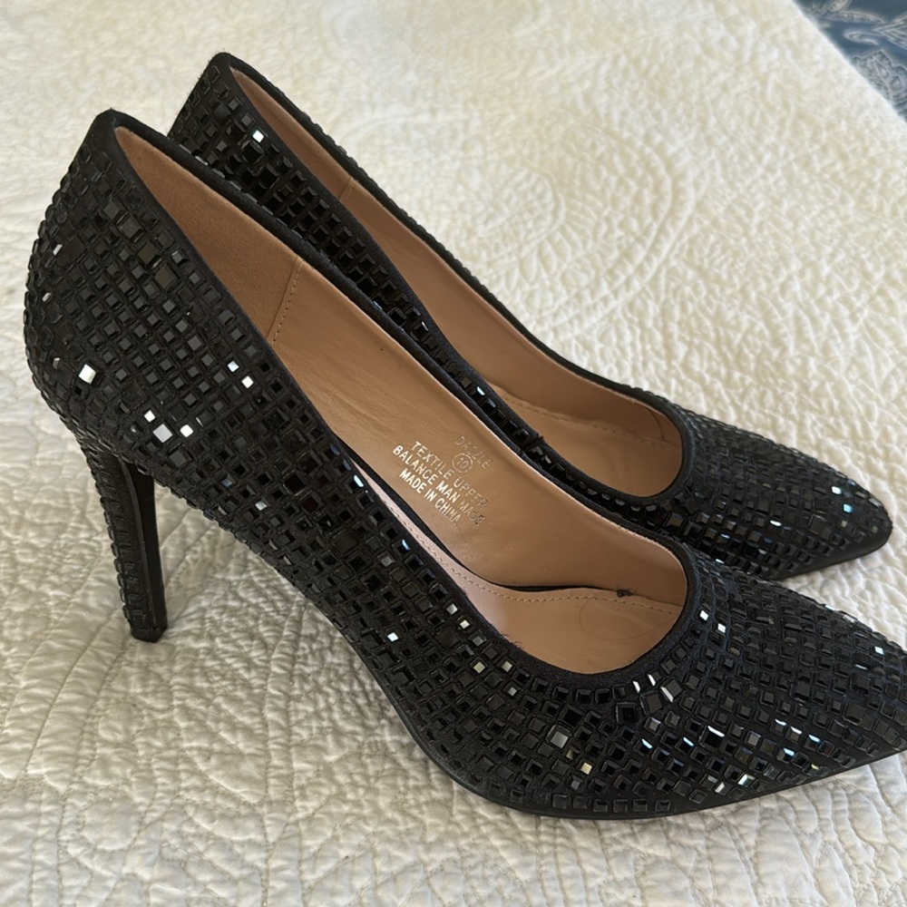 NWOB BOSTON PROPER BLACK HEELS BY LAUREN LARRAINE